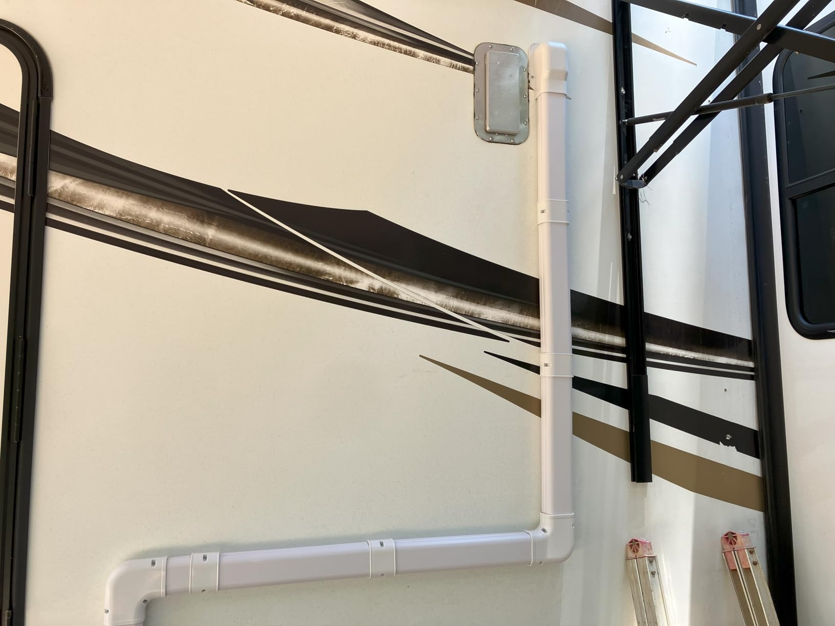Hykolity 28000 BTU Tri Zone Wifi Enabled Mini Split Air Conditioner, 20 SEER2 208-230V 9000+9000+9000 BTU Ductless Wall Mounted Inverter Air Conditioner & Heater Pump with Installation Kits customer photo 1