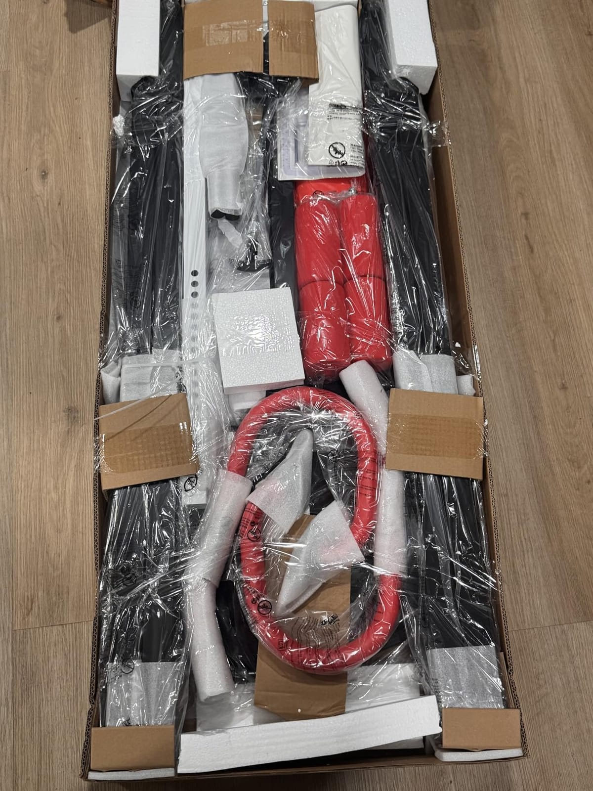 YOLEO Gravity Inversion Table for Back Pain Relief 2026 New Inversion Table customer photo 2