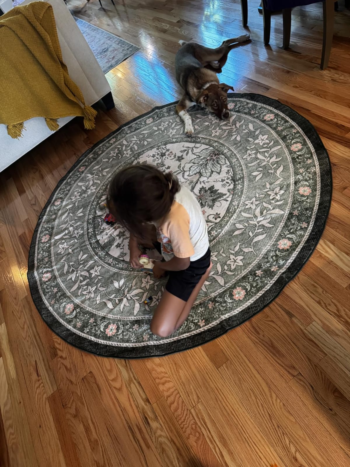 GarveeHome Vintage Beige Area Rug 5x7 Washable Cottage Core Retro Farmhouse Low-Pile Stain Resistant Non-Slip Rugs for Bedroom Living Room Nursery Kitchen Home Office TPE Backing Indoor Decor customer photo 1