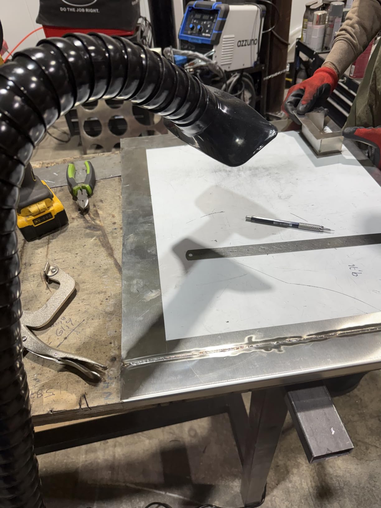 Solder Fume Extractor - 180W 320m³/h, Thickened Pre-Filters, Soundproof Low-Noise Chamber, Exclusive Downward Exhaust, H13 HEPA & High-Iodine Carbon, Smoke Absorber for Soldering, Laser, 3D Printer customer photo 1