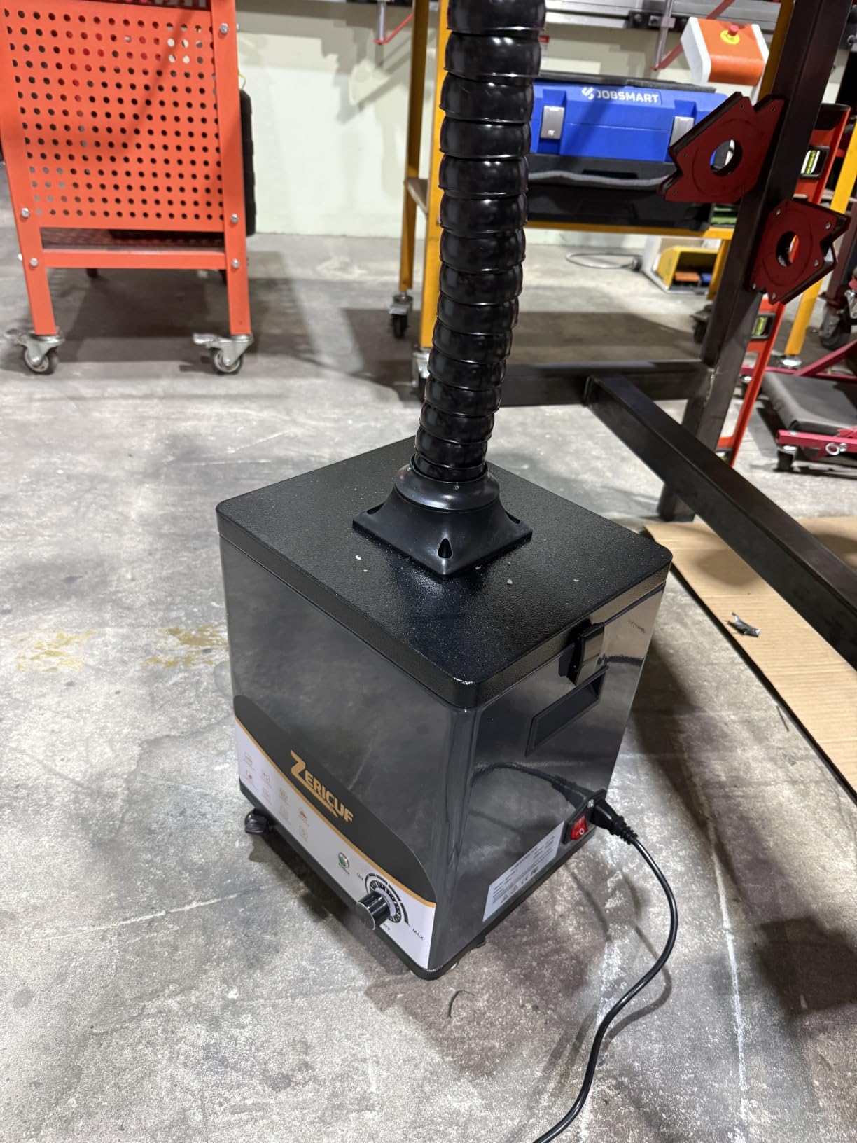 Solder Fume Extractor - 180W 320m³/h, Thickened Pre-Filters, Soundproof Low-Noise Chamber, Exclusive Downward Exhaust, H13 HEPA & High-Iodine Carbon, Smoke Absorber for Soldering, Laser, 3D Printer customer photo 2