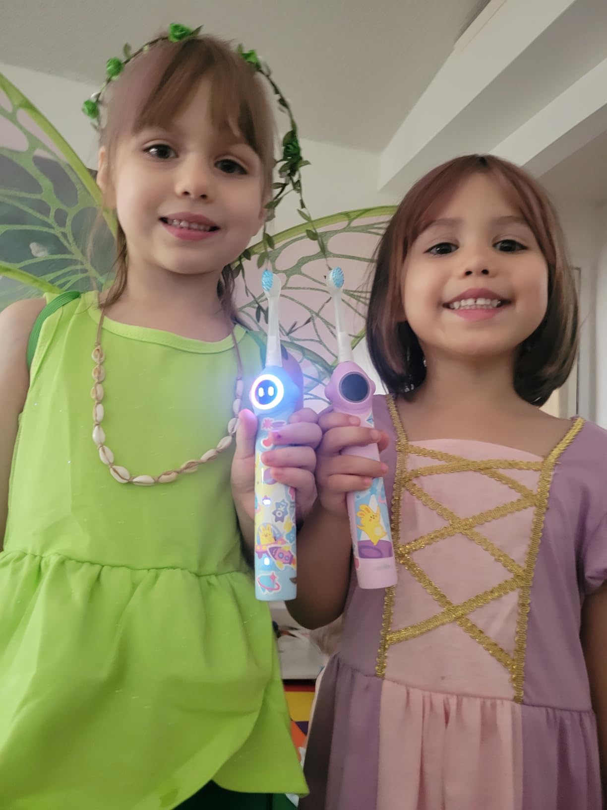 usmile Q30 Kids Smart Toothbrush, Voice-Guided Coaching, Ages 3-8 (Blue) customer photo 2