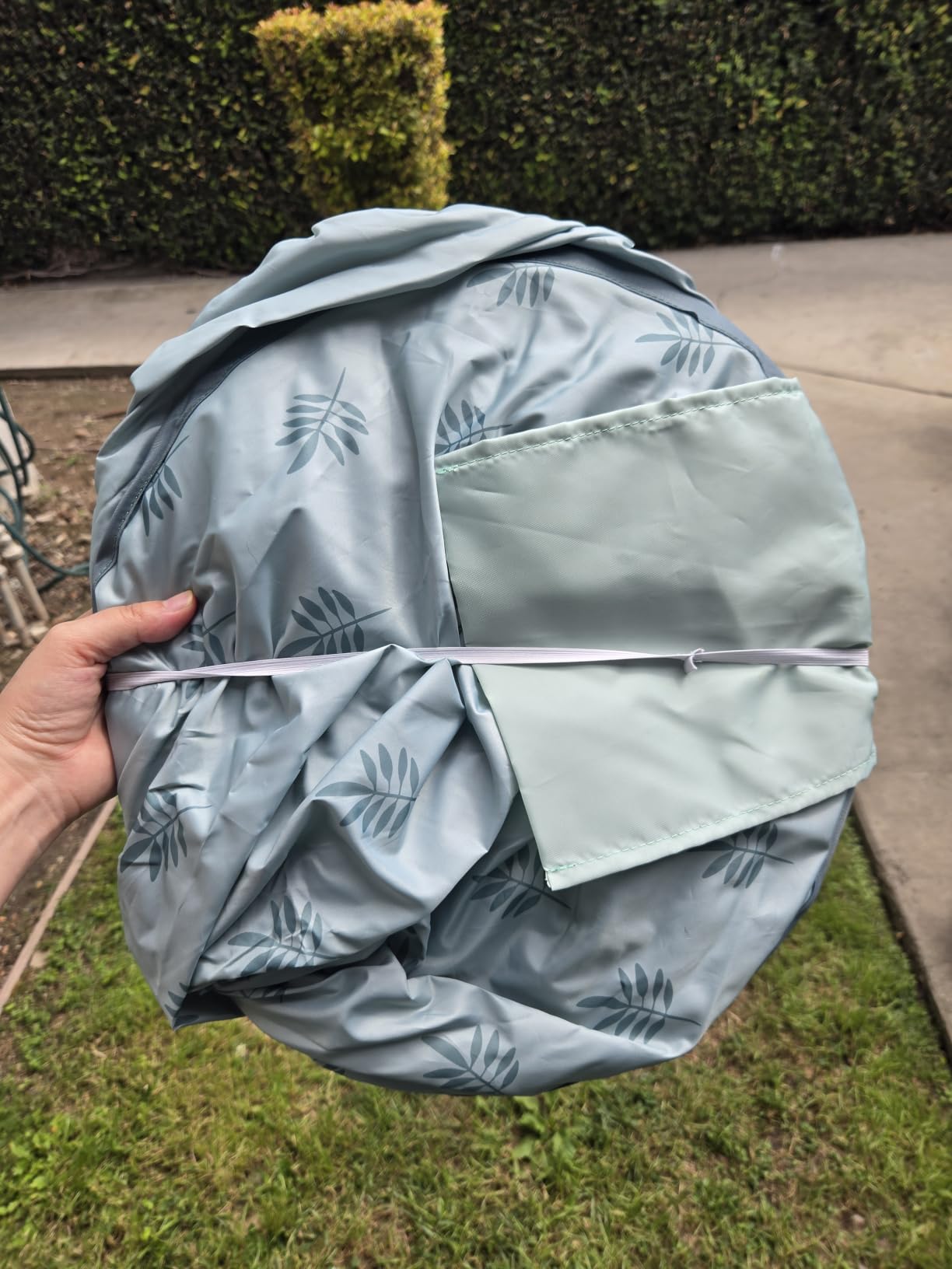 Pop-Up Baby Beach Tent UPF 50+ with Mosquito Net, Rear Vent, Sand Pockets, Bug-Proof, Heat-Reflective Coating customer photo 2