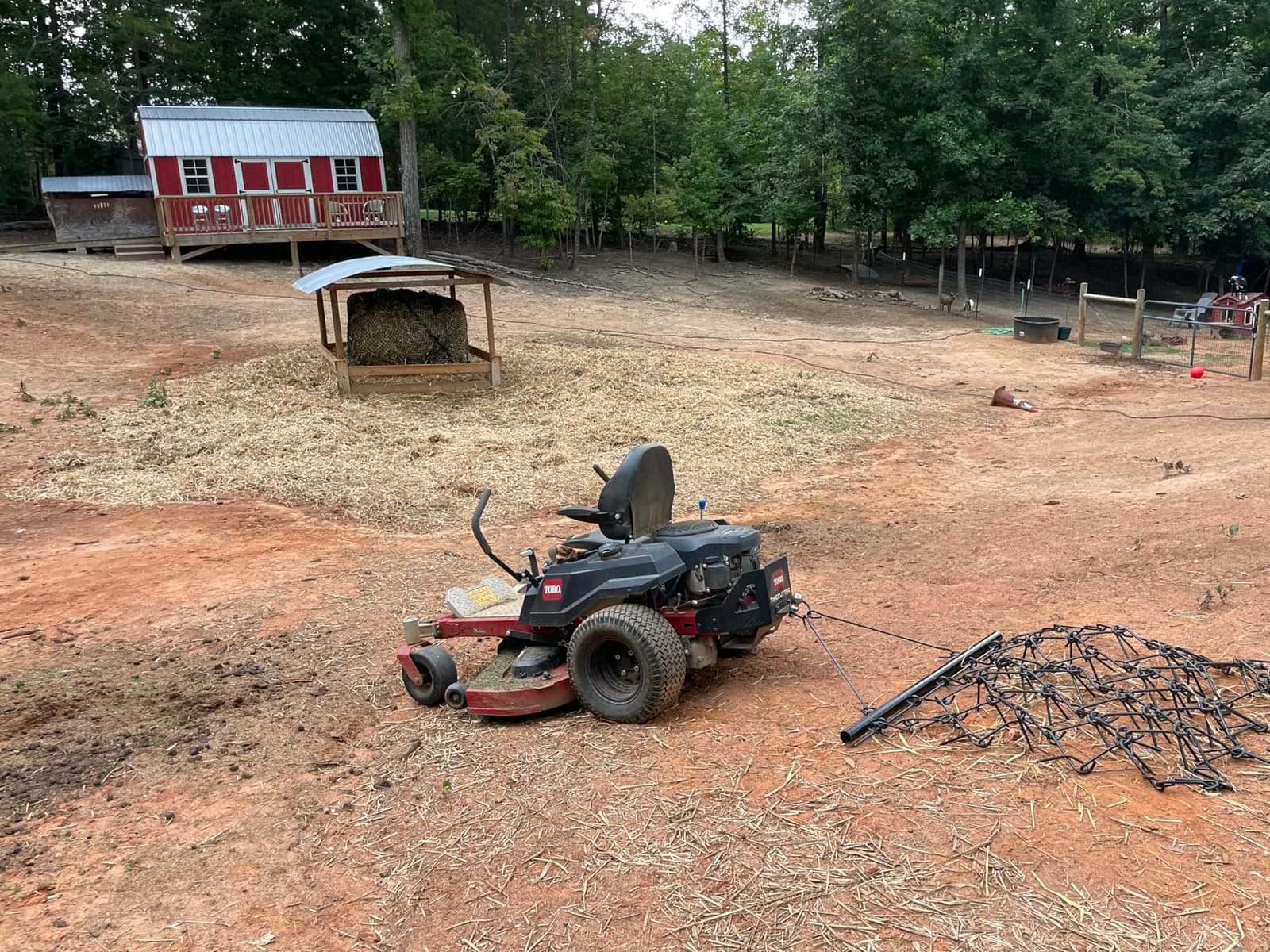 VEVOR Drag Harrow, 6 ft Tow-Behind Driveway Grader with Chain Harrow, Adjustable Width & 80lbs Load Capacity, Heavy Duty Lawn Leveling Rake, Fits ATVs UTVs Tractors, for Gravel Driveway Field customer photo 1