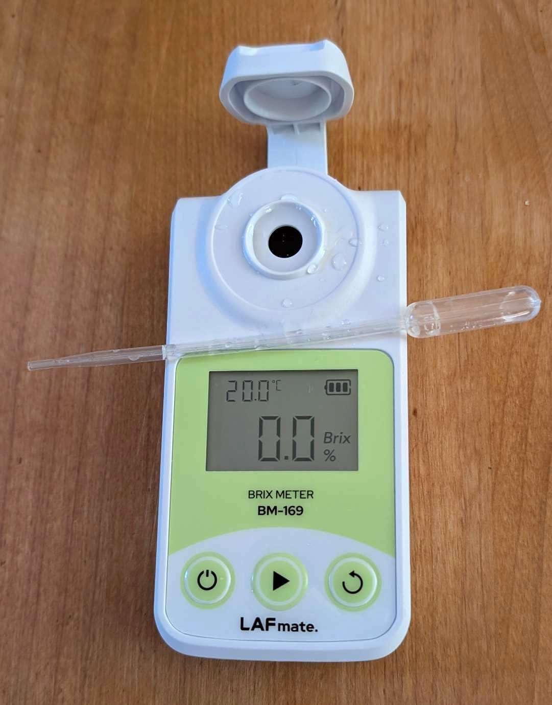 Digital Refractometer Range 0-55% Brix for Wine Making, Home Brewing, Brix Refractometer with ATC for Coffee, Juice,Fruit Brix Meter customer photo 2