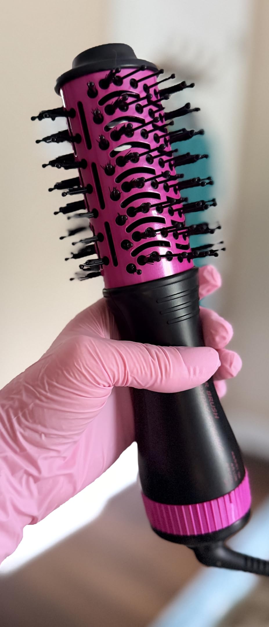 Mini Travel Ceramic Blow Dryer Brush for Short to Medium Hair, 2 Inch Oval Styling Hot Air Brush with 3 Heat Settings, Lightweight Volumizing & Smoothing Tool, 120V, Pink customer photo 1