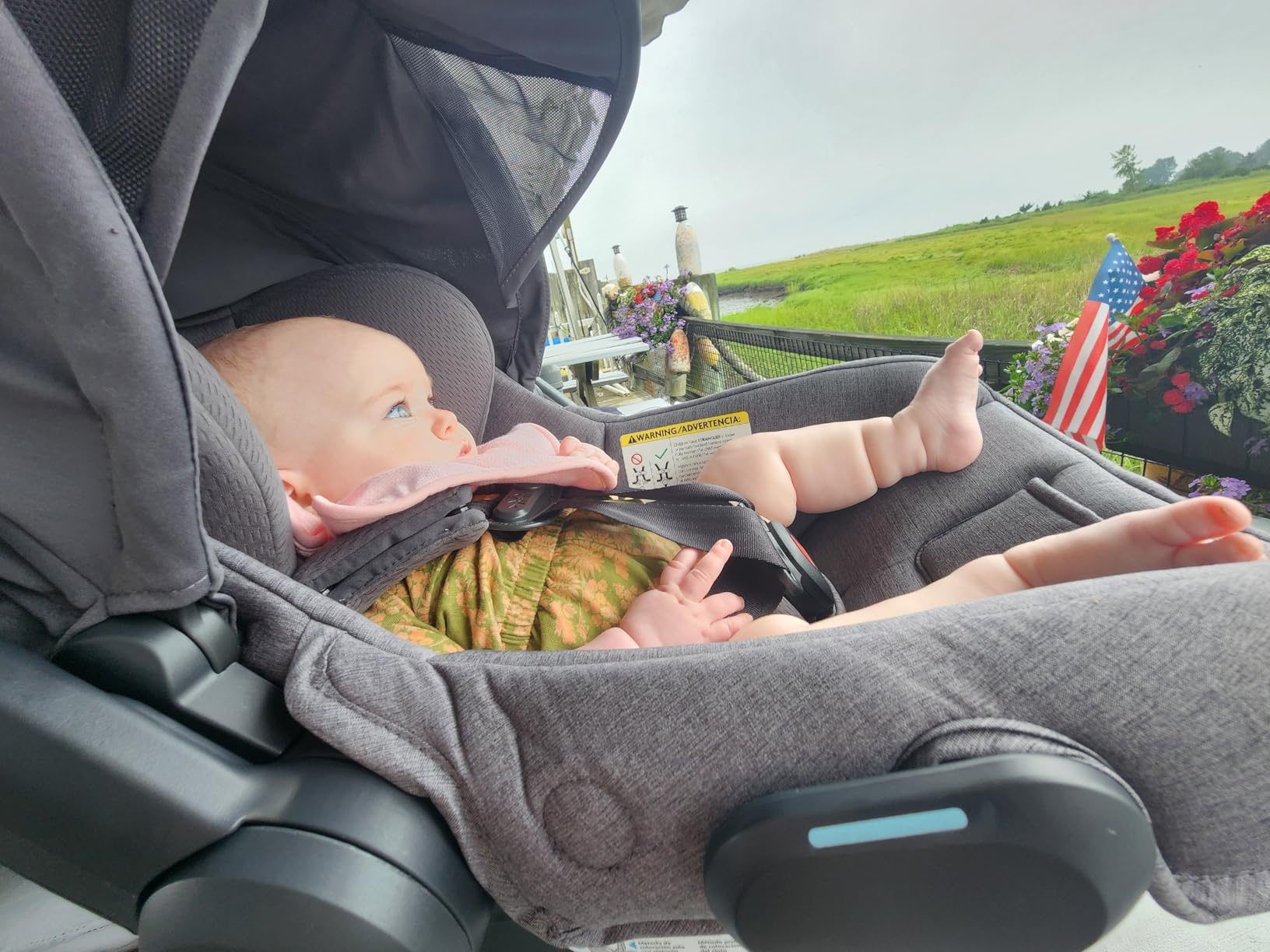 UPPAbaby Mesa V3 Infant Car Seat with Base, Insert & SmartSecure - James customer photo 1