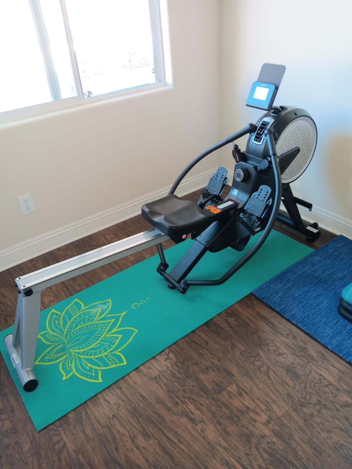 pooboo Dual Scull Rowing Machine with Wind and Magnetic Resistance | Rower Machine with 400 Lb Capacity, 14 Resistance Levels, Foldable Design, Quiet Operation And App Support for Home Workouts customer photo 2