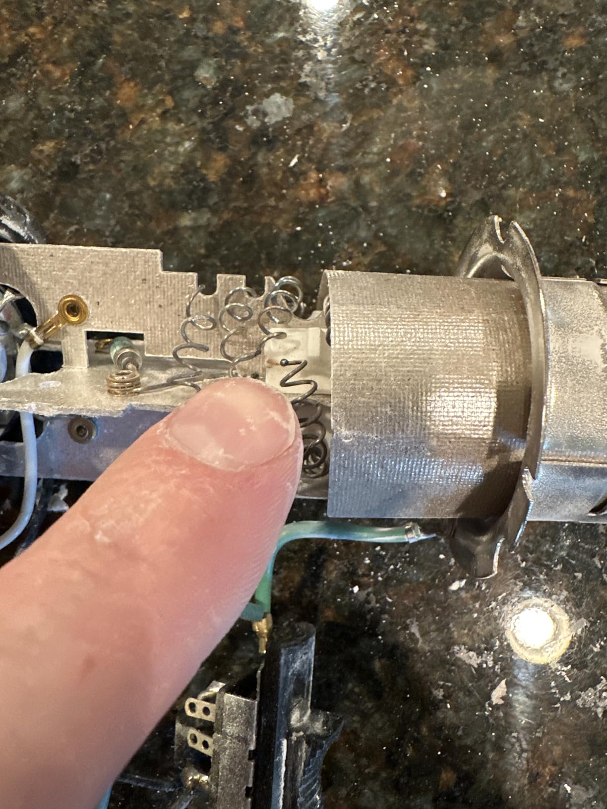 Wagner Spraytech HT1000 Dual-Temperature Heat Gun, low 750°F, high 1000°F customer photo 2
