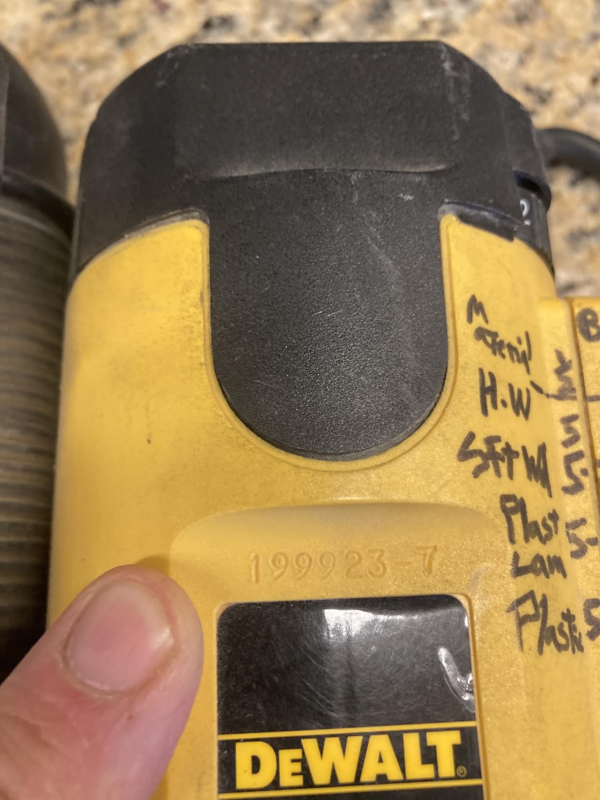 DEWALT Router, Plunge Base, 10-Amp, 2 HP (DW621) customer photo 2