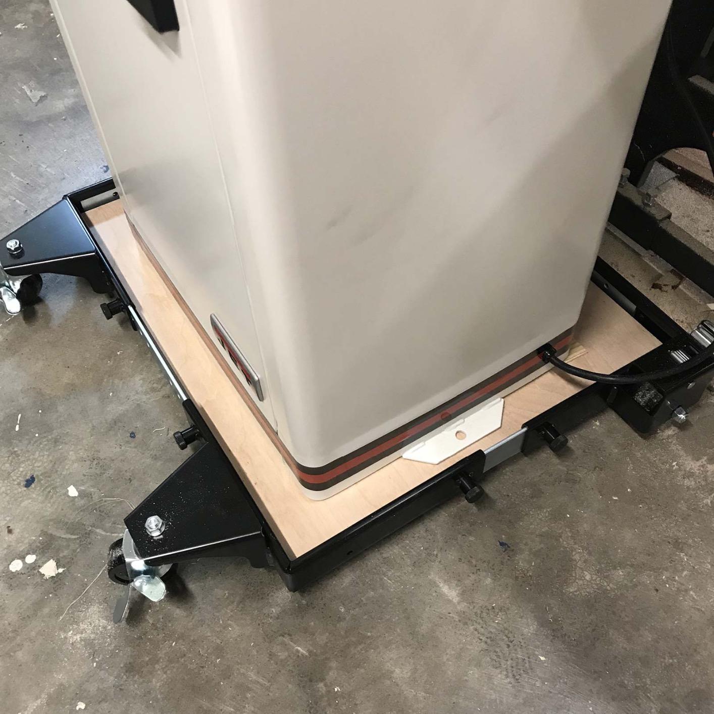 JET Universal Mobile Base, 18