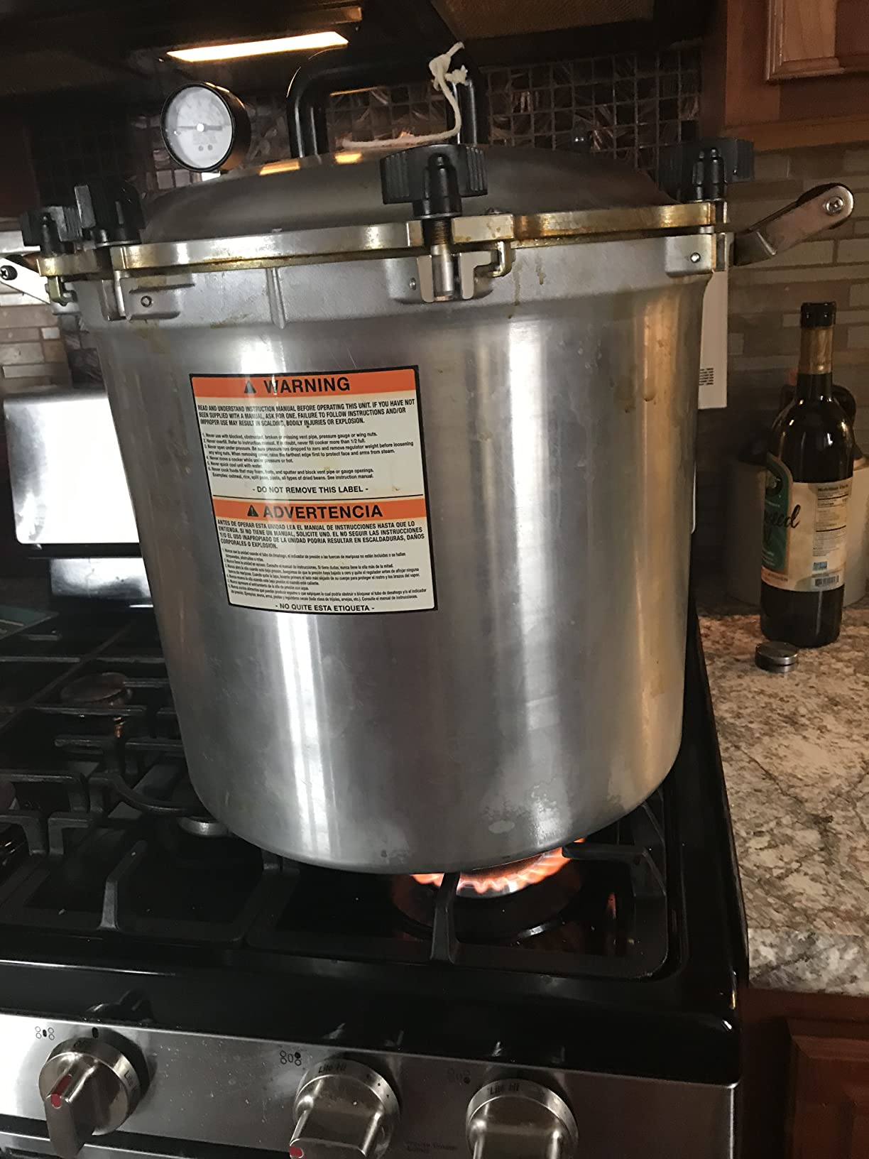 All American 1930: 25qt Pressure Cooker/Canner (The 925) - Exclusive Metal-to-Metal Sealing System - Easy to Open & Close - Suitable for Gas, Electric, or Flat Top Stoves - Made in the USA customer photo 1