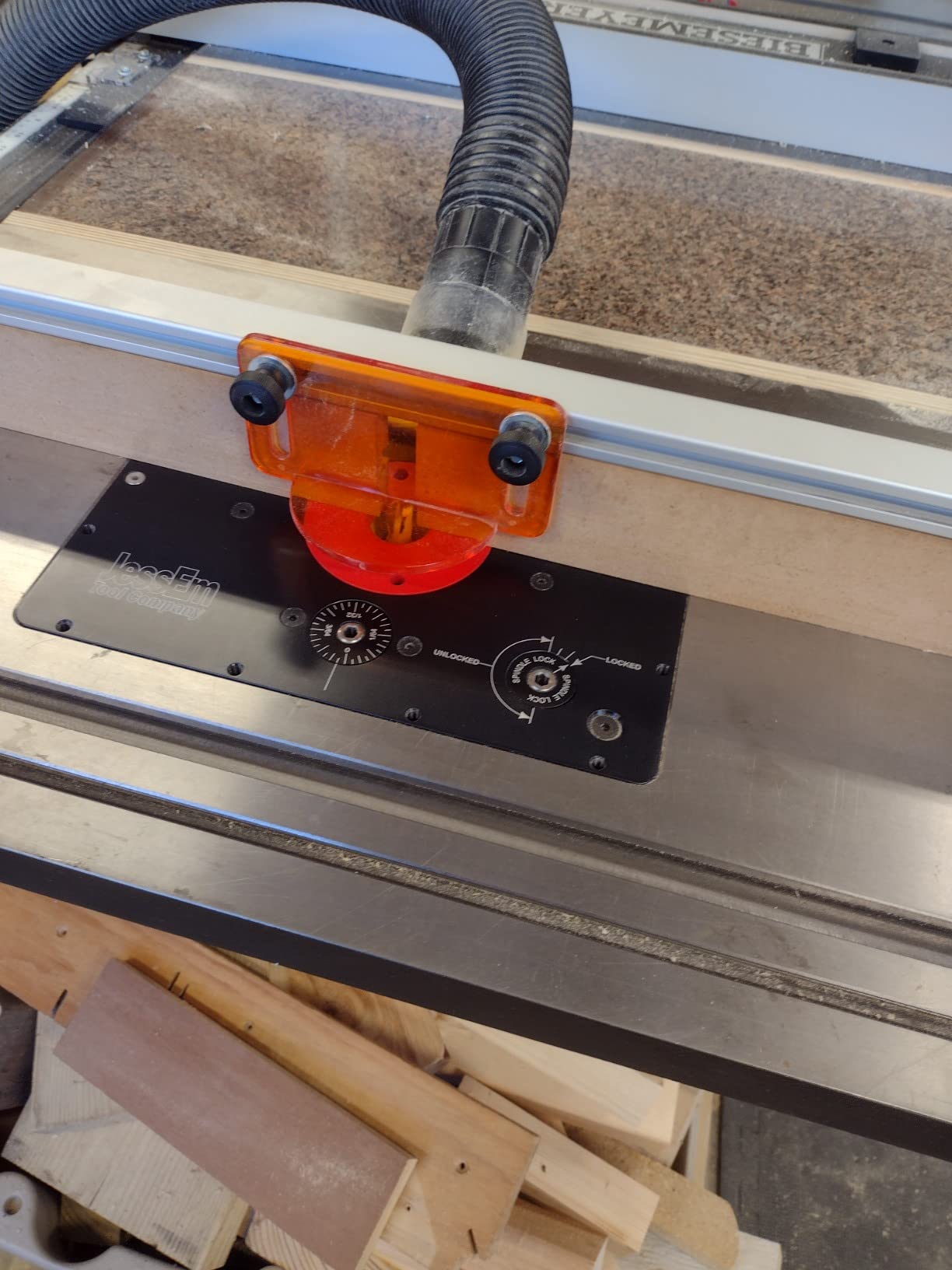 JessEm Mast-R-Lift II 02121 Router Lift, 8-1/4-Inch by 11-3/4-Inch customer photo 1