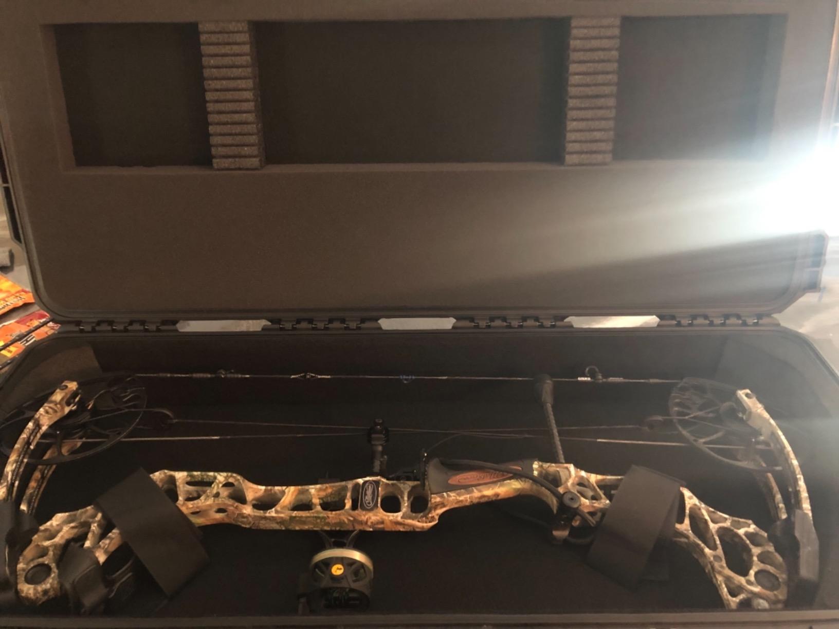 SKB iSeries Small Black Bow Case, Durable Archery Bow Storage, Waterproof, customer photo 2