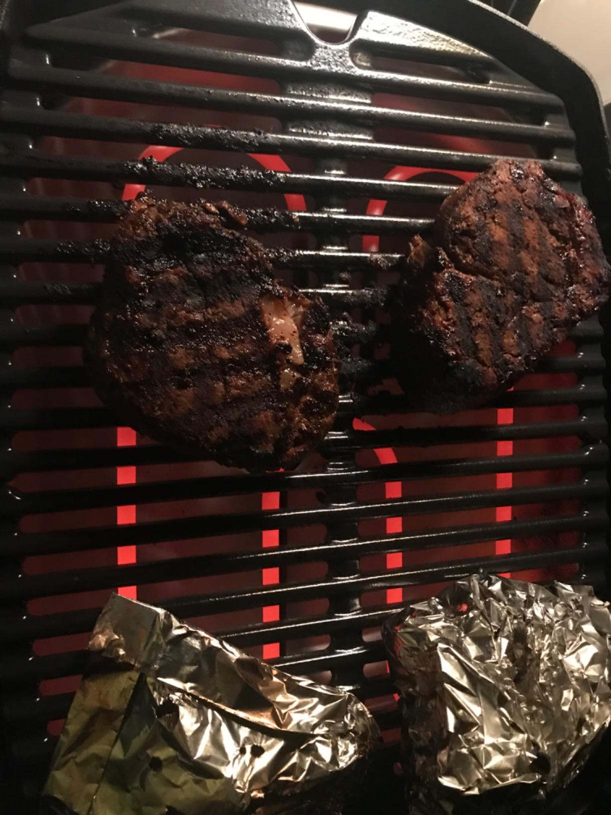 Weber® Q 1400 Portable Grill, Electric Grill, Gray customer photo 1