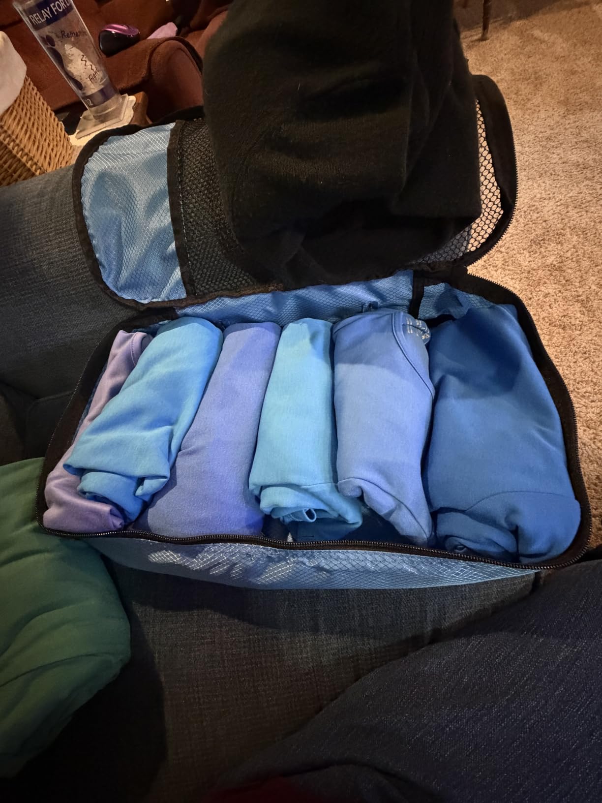 Amazon Essentials 4-Piece Slim Packing Cubes, Travel Accessories Set, Luggage Organizer, Suitcase Organizer with Double Zipper, Mesh Top, Space-Saving, Gray (Previously Amazon Basics) customer photo 2