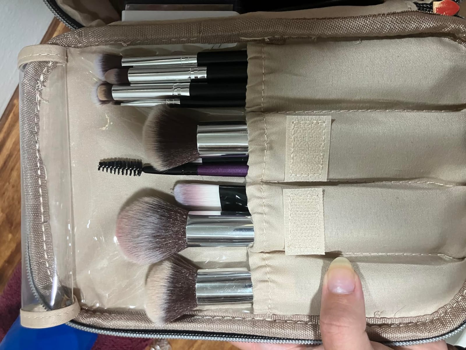 BEAKEY Makeup Brushes set with 2 Blending Sponges,10 Brush Face and Eye Set customer photo 2