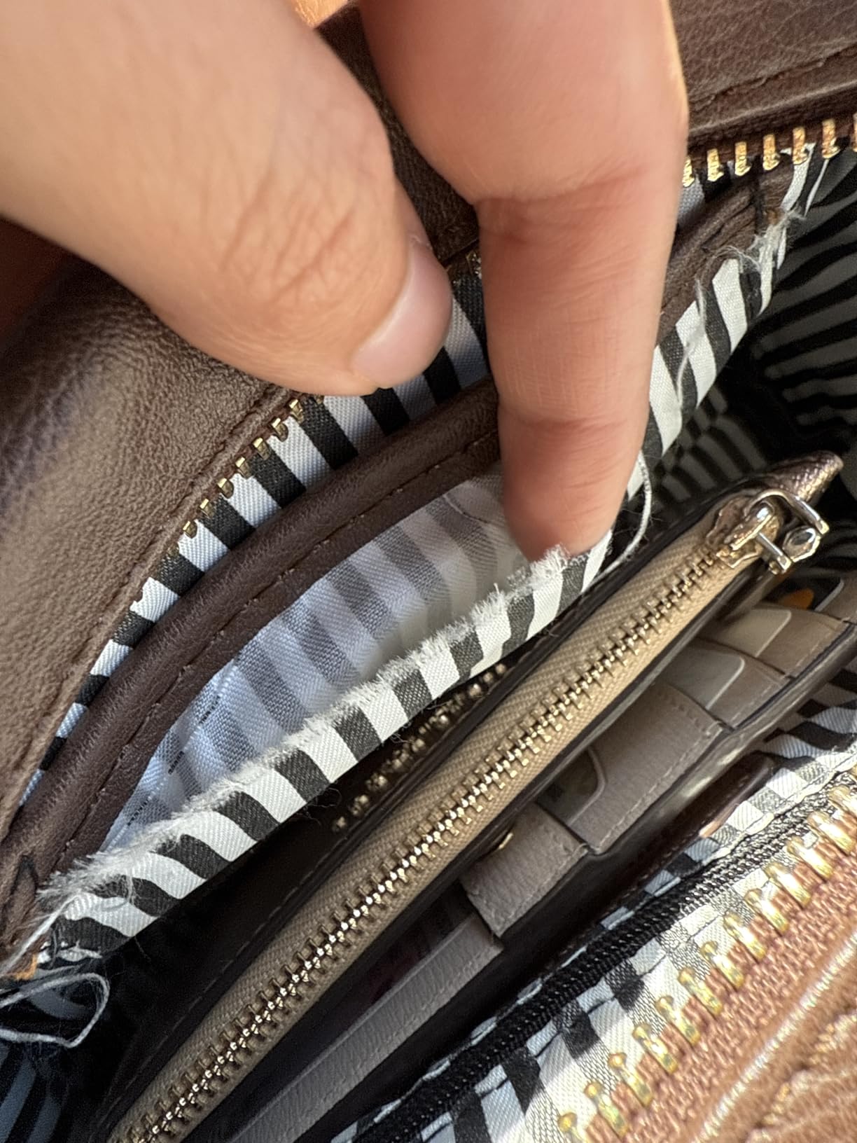 FashionPuzzle Triple Zip Crossbody customer photo 2
