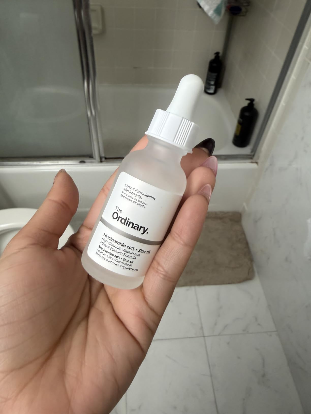 The Ordinary Niacinamide 10% + Zinc 1%, Smoothing Serum for Blemish-Prone Skin customer photo 2