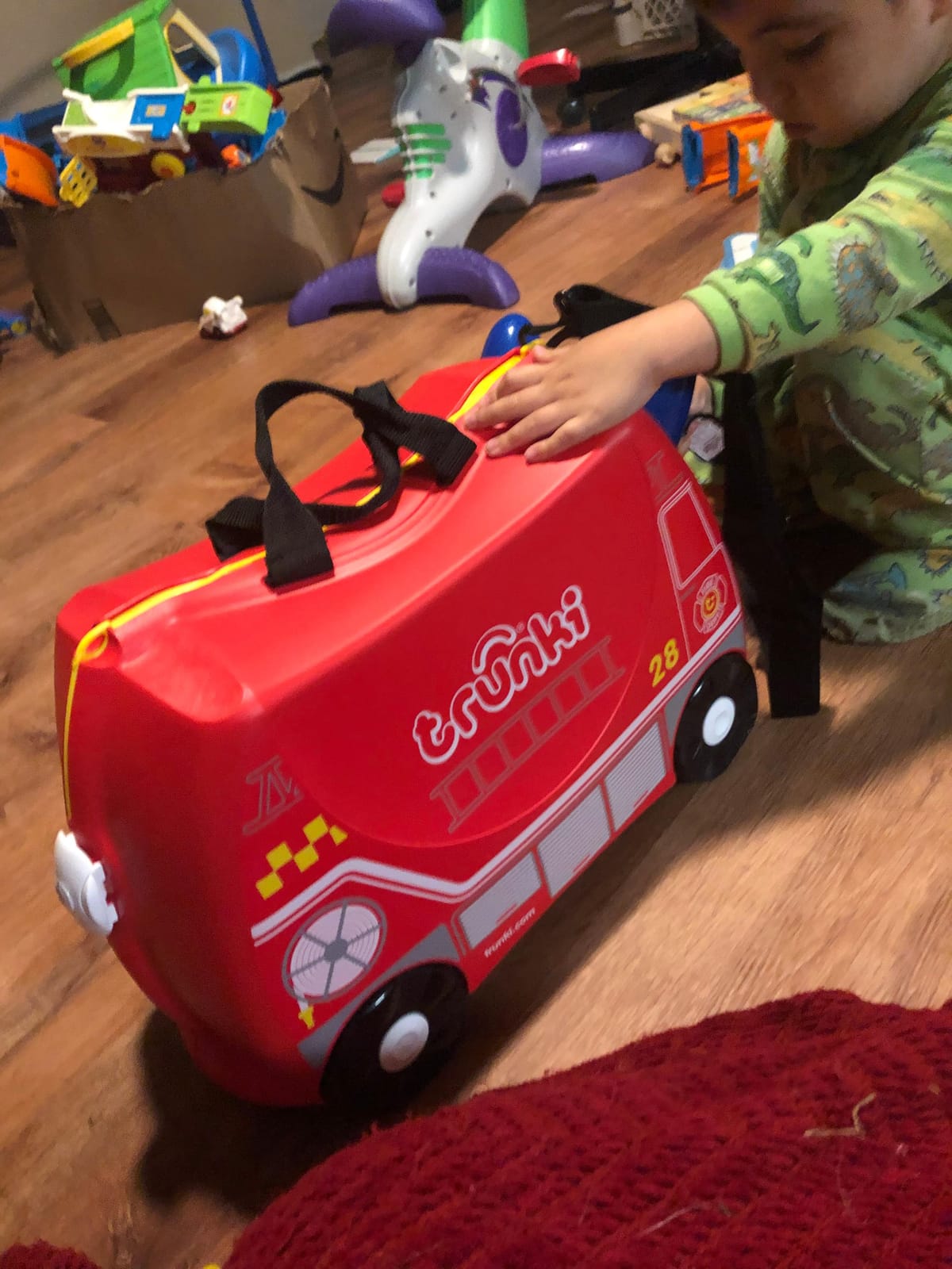 Trunki Ride-On Kids Suitcase | Tow-Along Toddler Luggage | Carry-On Cute Bag with Wheels | Kids Luggage and Airplane Travel Essentials: Pedro Pirate Ship Black customer photo 2