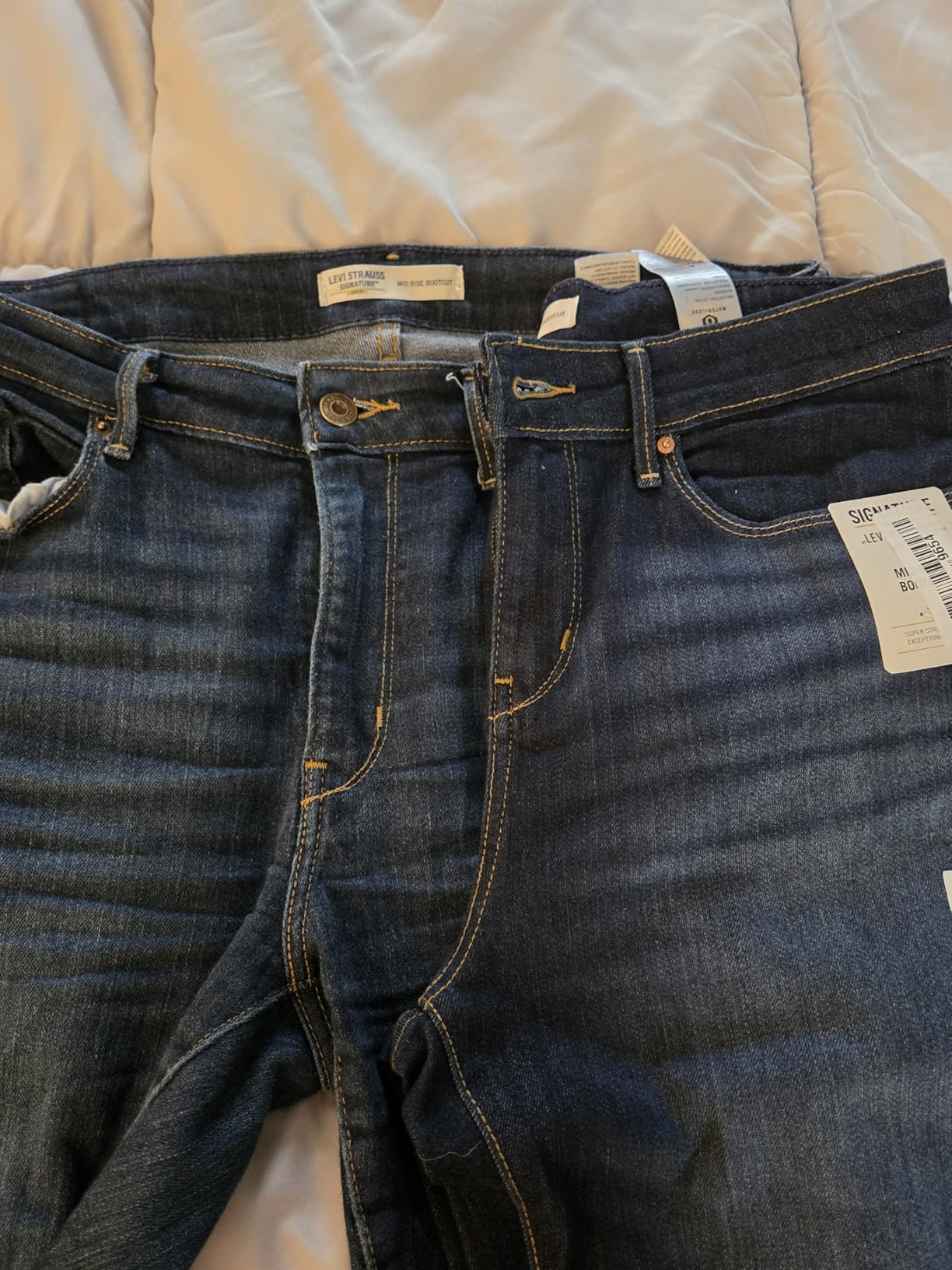 Levi Strauss Signature Gold Women's '03 Essentials Mid Rise Bootcut Jeans customer photo 2