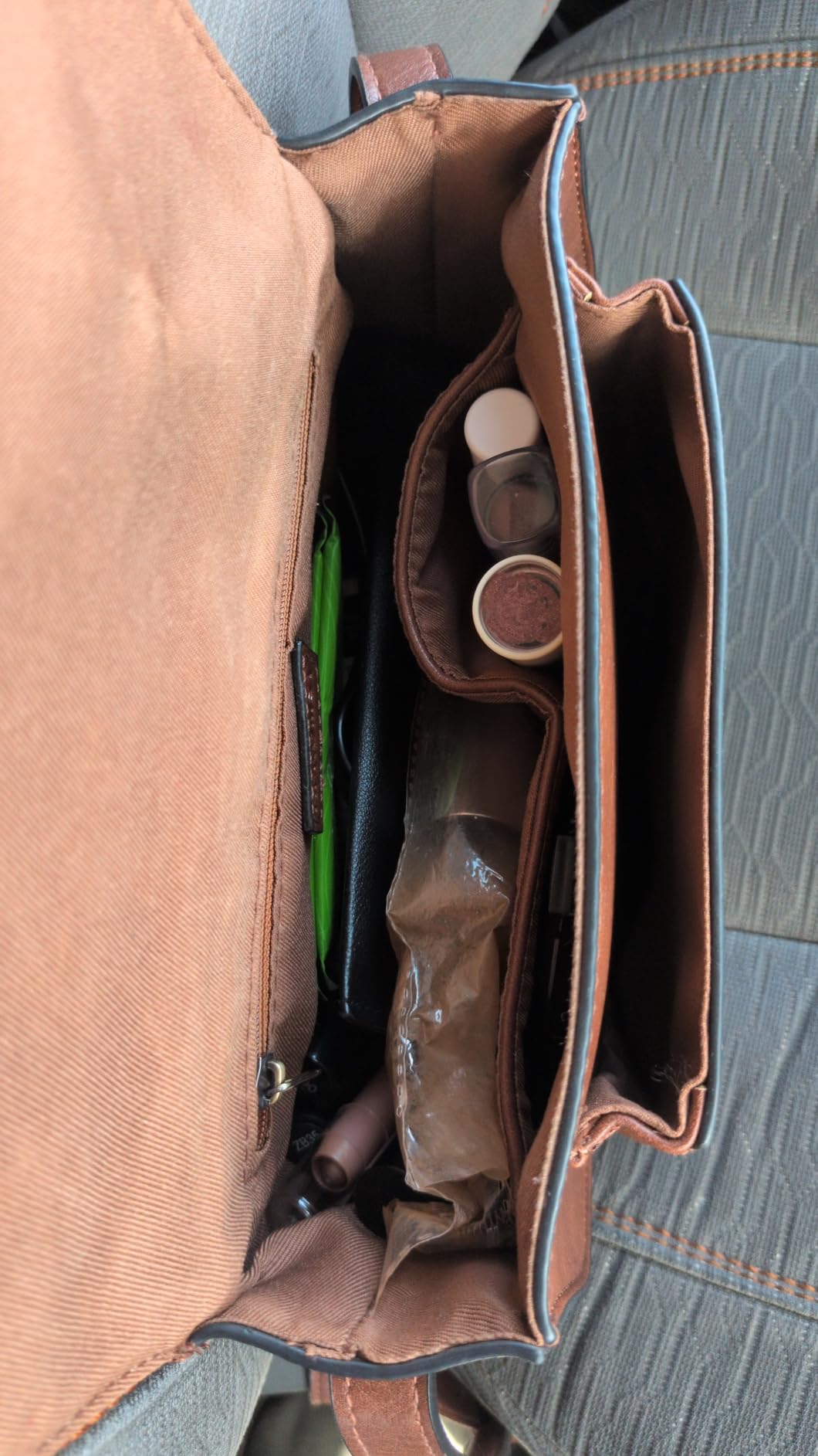 AFKOMST Saddle Crossbody customer photo 1