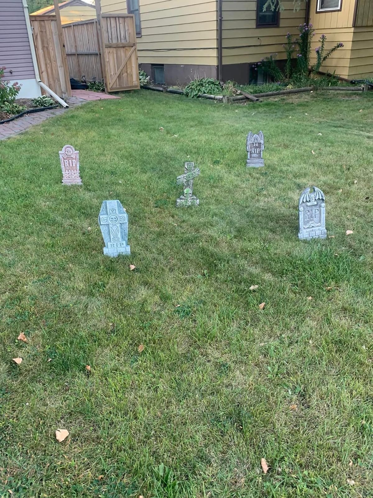 JOYIN Foam Tombstones customer photo 1