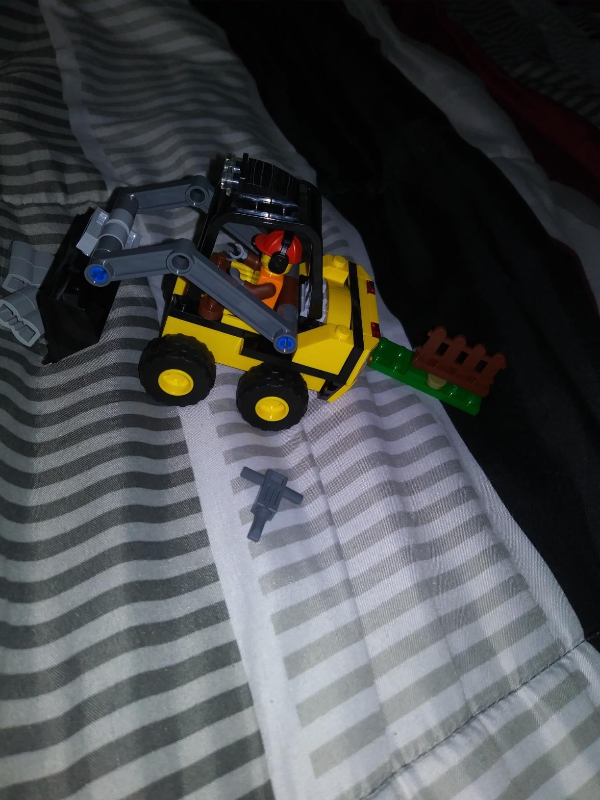LEGO City Great Vehicles Construction Loader 60219 Building Kit (88 Pieces) customer photo 2