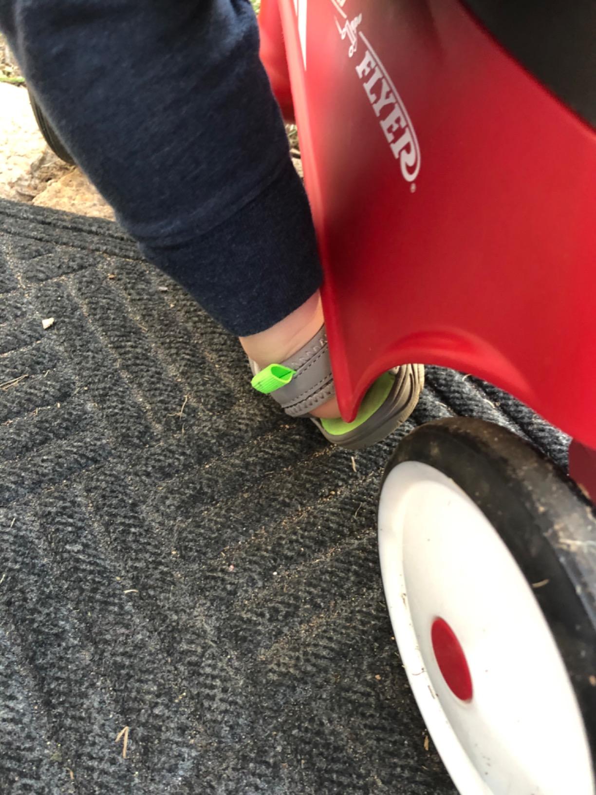Radio Flyer Scoot About Sport Ride On, Toddler Ride On Toys, Front Steering customer photo 2