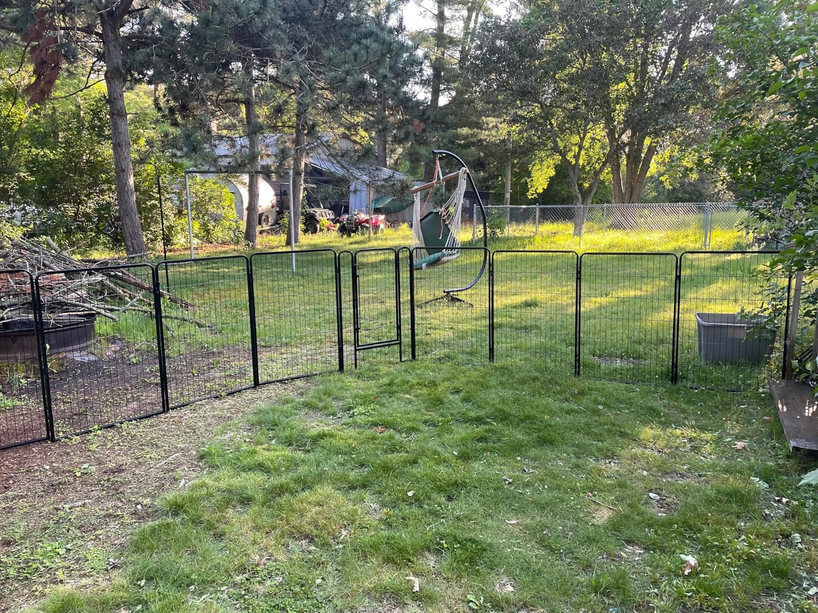 Yaheetech Dog Playpen Outdoor 40in 16-Panel Metal Fence for Yard RV Camping customer photo 1
