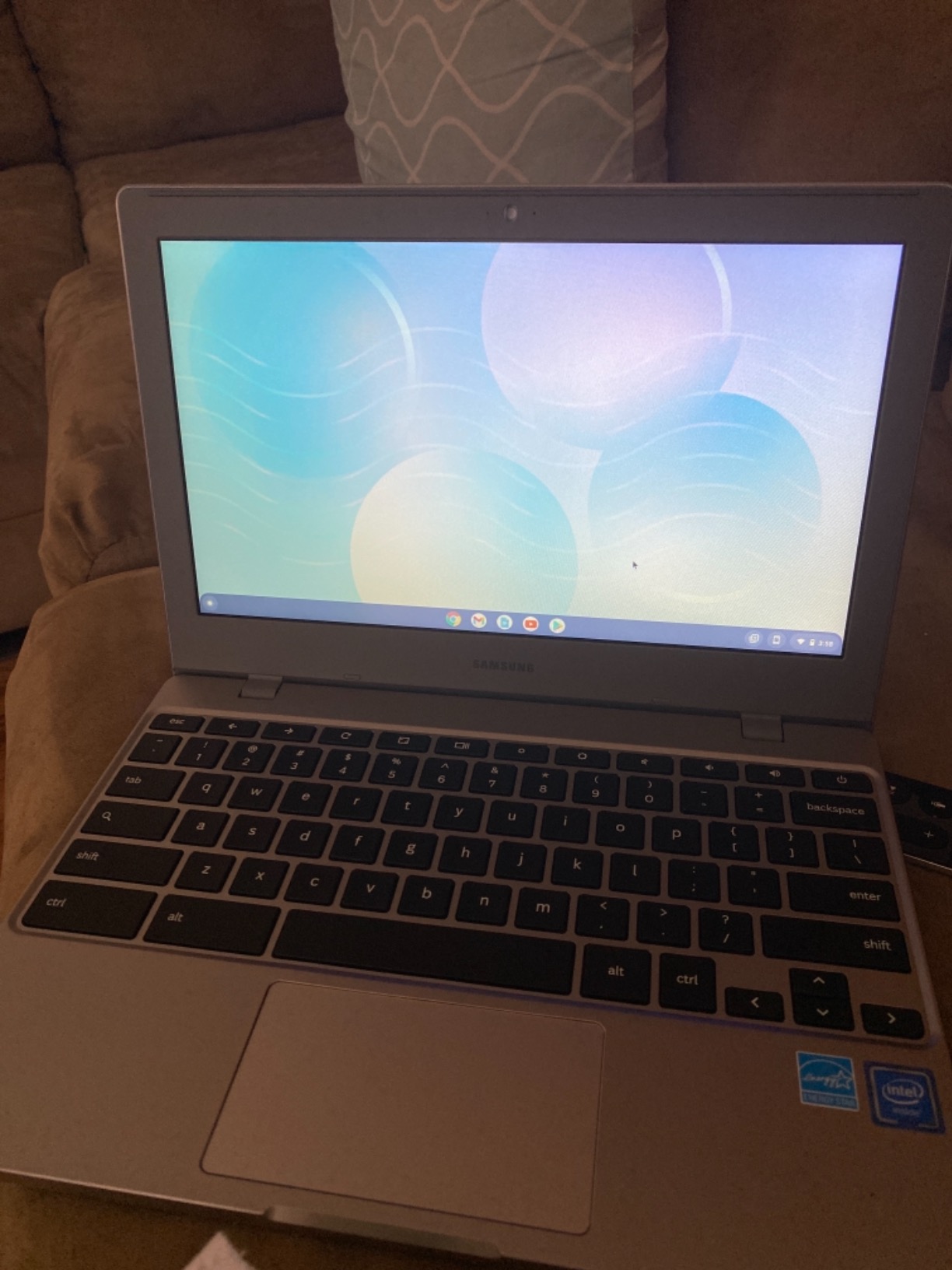 SAMSUNG Galaxy Chromebook 4 11.6” 64GB Laptop Computer w/ 4GB RAM, Gigabit WiFi, HD Intel Celeron Processor, Compact Design, Military Grade Durability, US Version, Silver customer photo 2