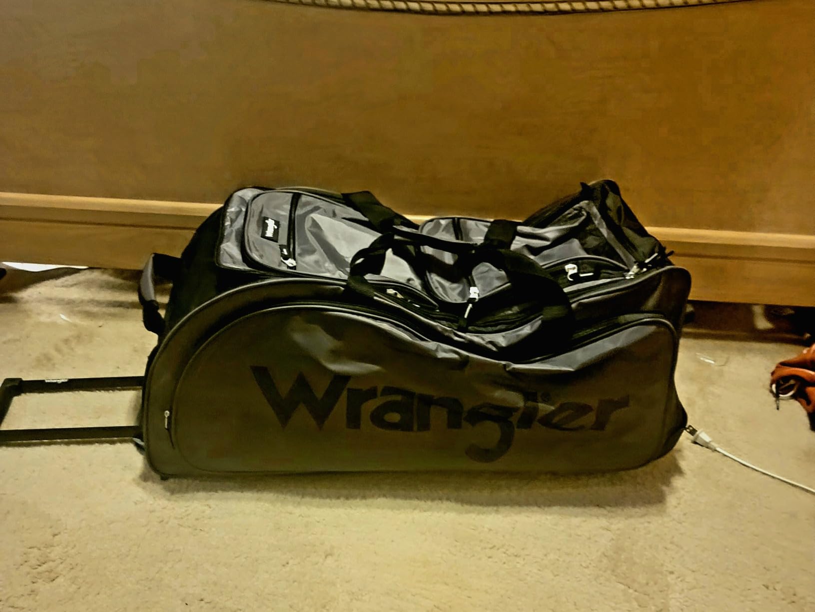 Wrangler Wesley Rolling Duffel Bag, Navy Blue, Large 30-Inch customer photo 1