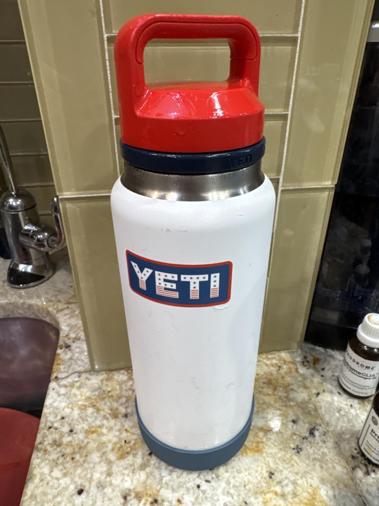 YETI Rambler 36 oz Bottle customer photo 1