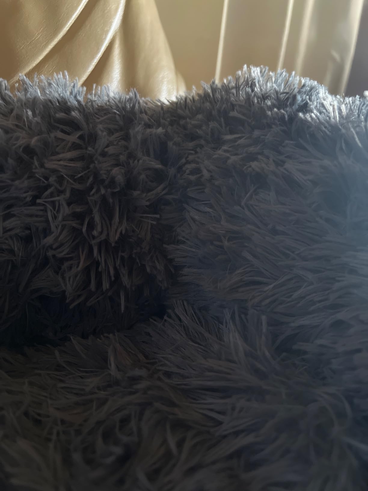 Love's cabin Calming Cat Bed for Indoor Cats, Anti-Anxiety Donut Round Dog Bed, Fluffy Faux Fur Washable Pet Bed for Small Medium Dogs and Cats, Grey, 20in customer photo 2