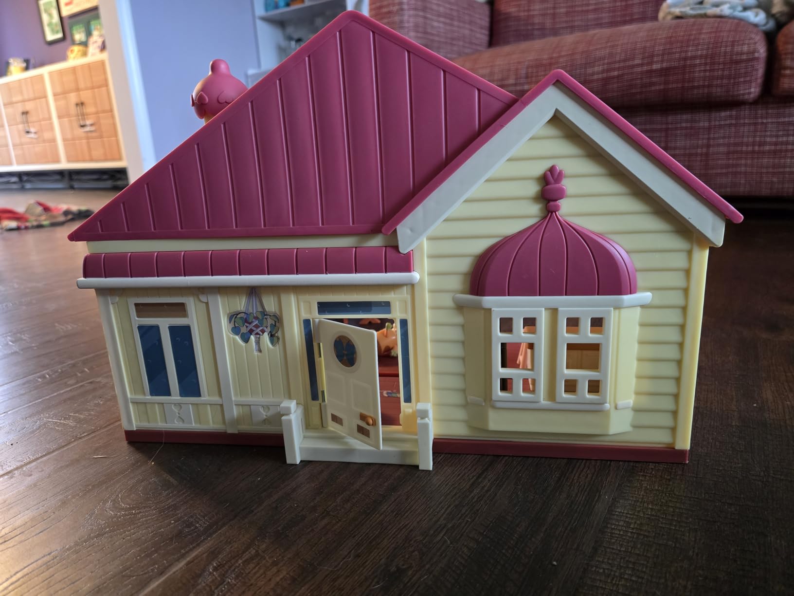 Bluey Toy House Mega Bundle, Family Home & BBQ Playhouse, Ages 3-5 customer photo 2