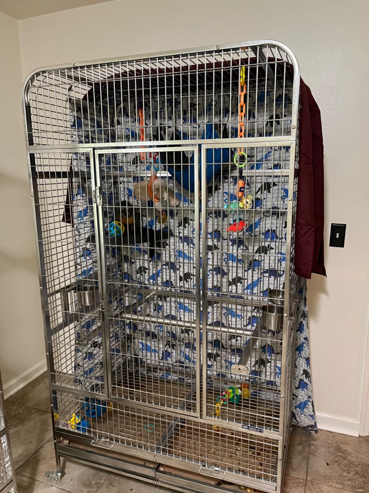 Prevue Pet Products Imperial Extra Large Stainless Bird Cage - Extra Large customer photo 1
