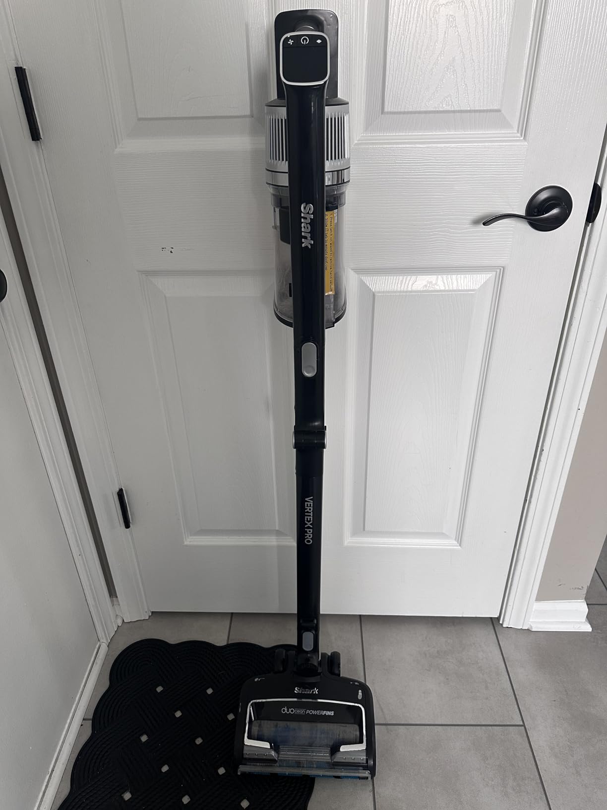 Shark Vertex Pro Cordless Stick Vaccum, Black/Silver, IZ682H customer photo 1