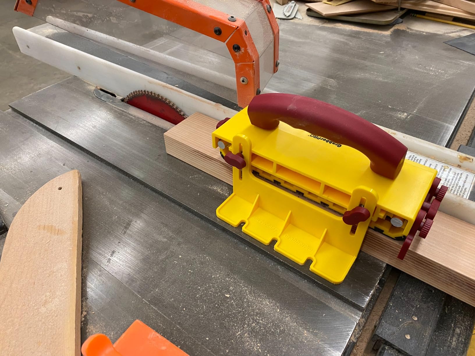 Milescraft 3406 GrabberPRO - Push block for Table Saws, Router Tables, Band Saws & Jointers customer photo 1
