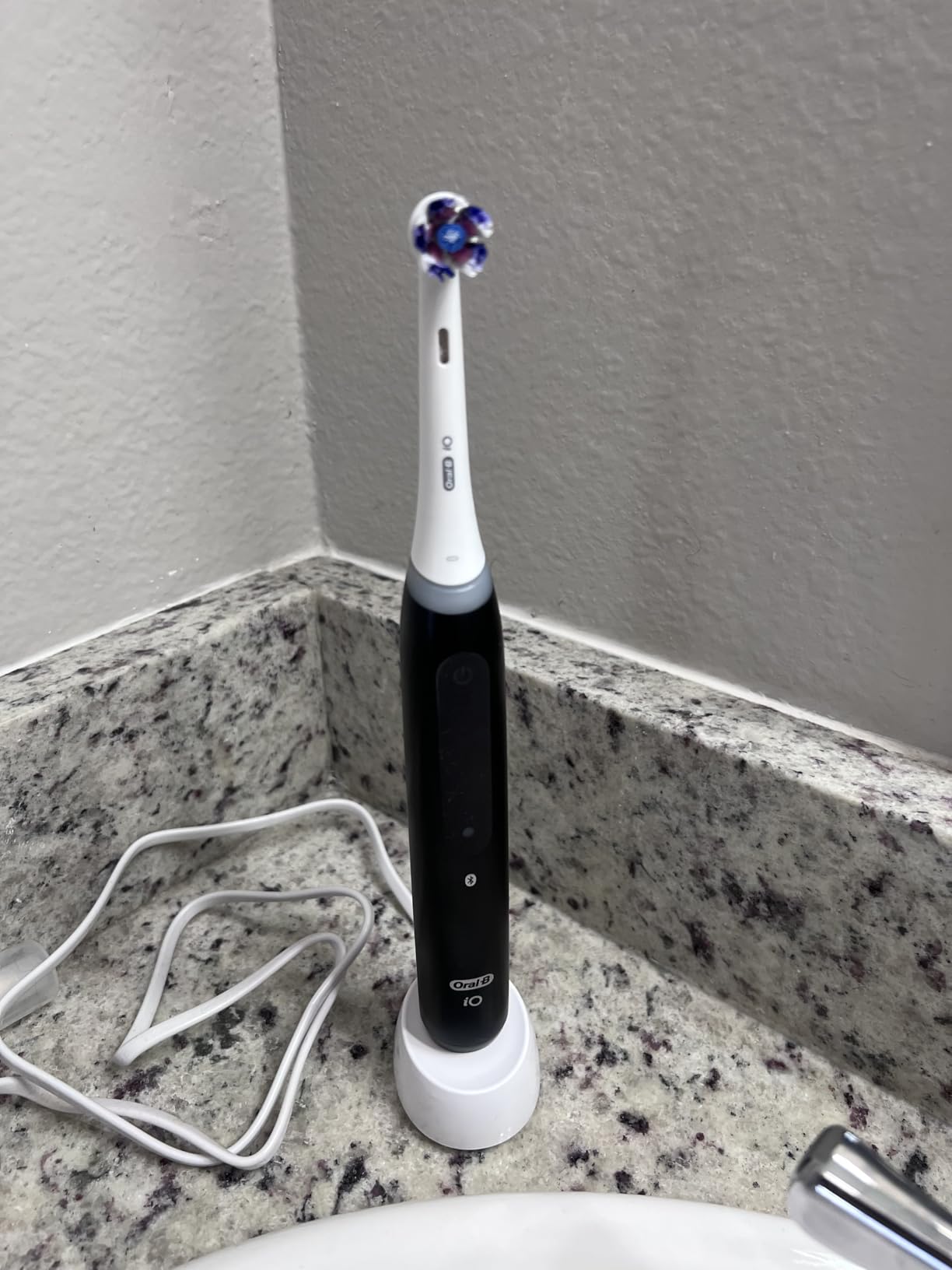 Oral-B iO Series 5 customer photo 2
