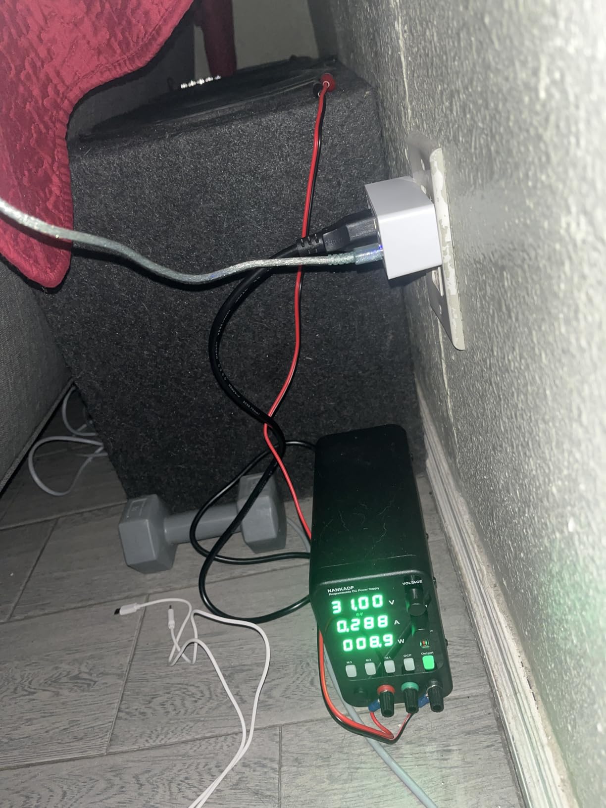 DC Power Supply Variable, Bench Power Supply with Encoder Adjustment Knob, Output Enable/Disable Button, Adjustable Power Supply with USB Quick-Charge, Short Circuit Alam (30V 10A White) customer photo 1