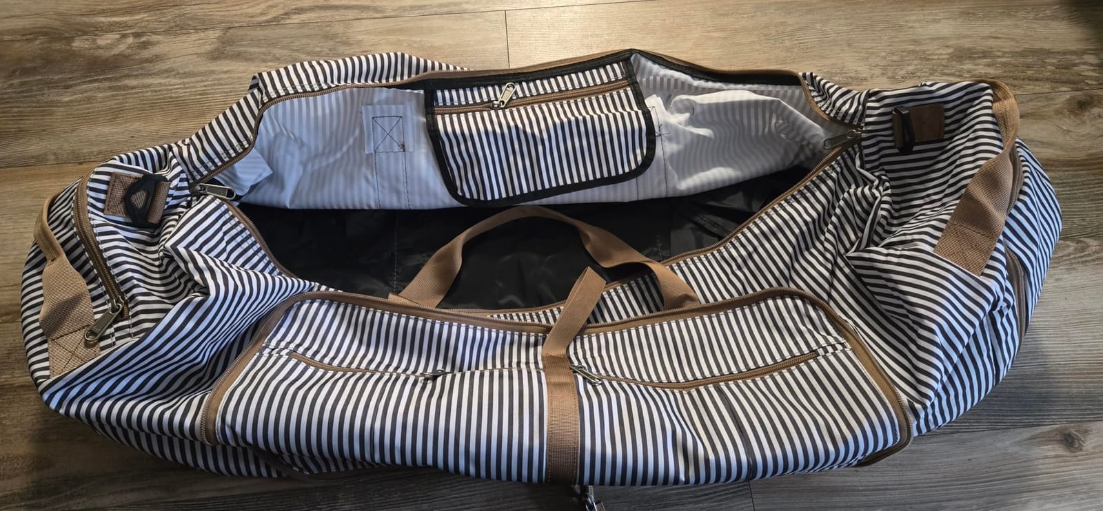 80L EXTRA LARGE Foldable Waterproof Travel Duffle Bag for Men and Women customer photo 1