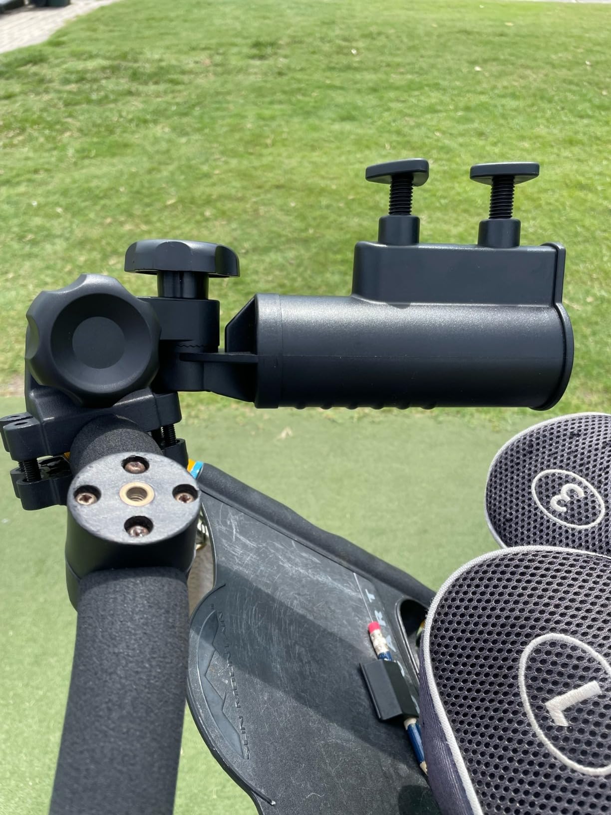 10L0L Heavy Duty Golf Push Cart Umbrella Holder, Super Strong Windproof, Universal Umbrella Stand for Mobility Scooter, Stroller, Wheelchair, Beach Chair customer photo 2