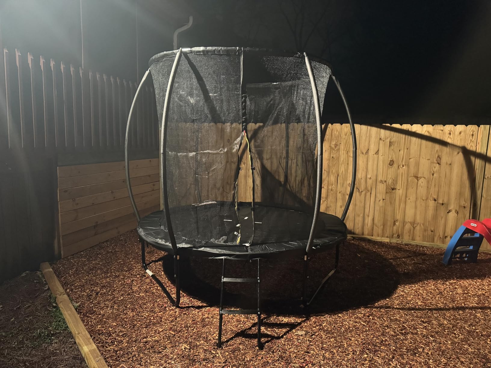 Giantex Trampoline for Kids, ASTM Approved Outdoor Large Trampoline with Net, Ladder, Rustproof Galvanized Steel Frame, Recreational Trampolines for Kids and Adults customer photo 2