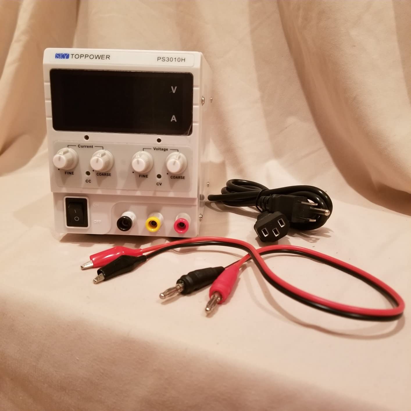 DC Power Supply Variable,0-30V 0-10A Adjustable Bench Power customer photo 2