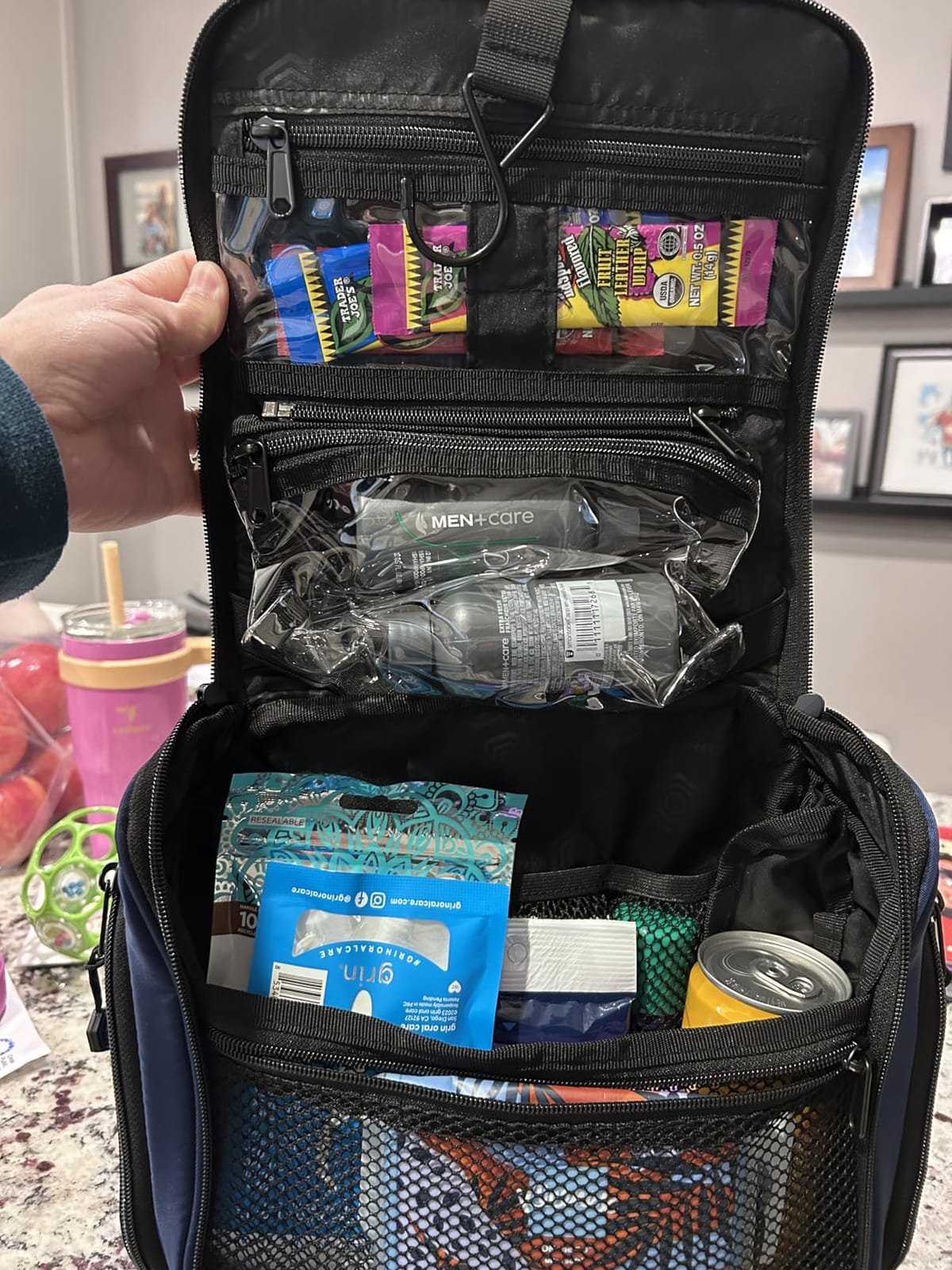 VENTURE 4TH Hanging Travel Toiletry Bag, 18 Compartments - Gray customer photo 1