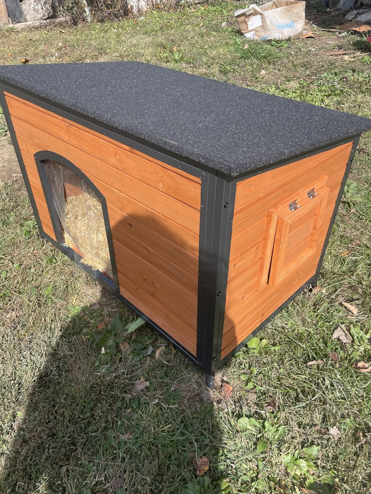 Outdoor Insulated Wooden Dog House Weatherproof Chew Resistant Metal Frame customer photo 1