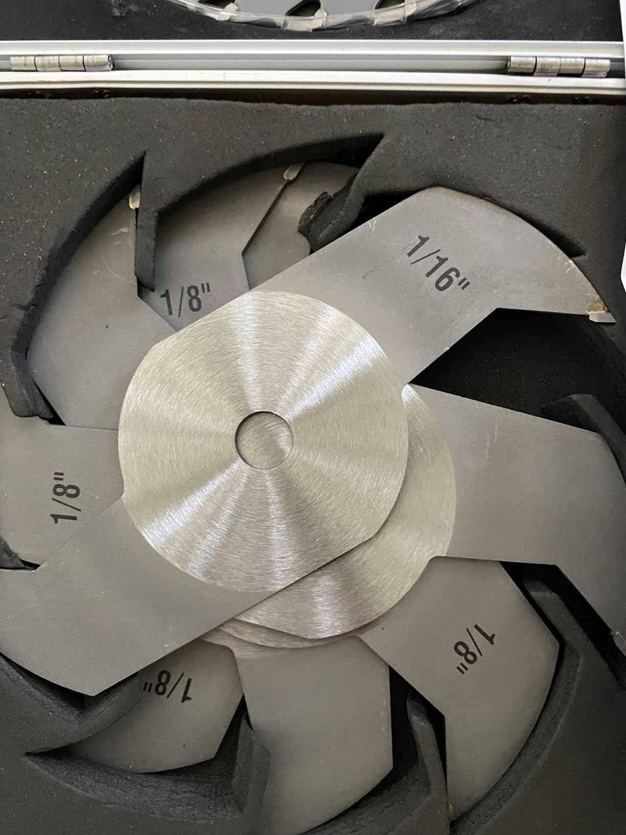 Dado Saw Blade Set, 8 Inch Stacking Dado Blade for Table Saws, 24 Tooth with 5/8 Inch Bore for Fine Finish Dados, Grooves and Rabbets, 23 Pieces customer photo 2