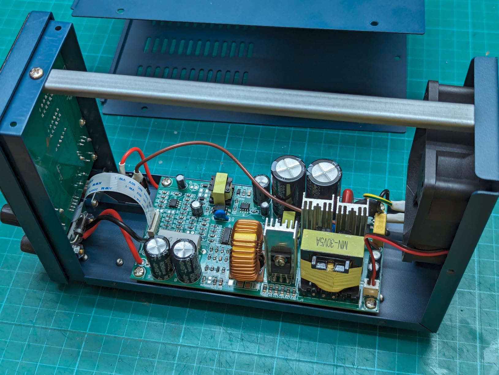 HANMATEK DC Power Supply (0-30 V 0-5 A) HM305M Mini Variable Switching Digital Bench Power Supply customer photo 1