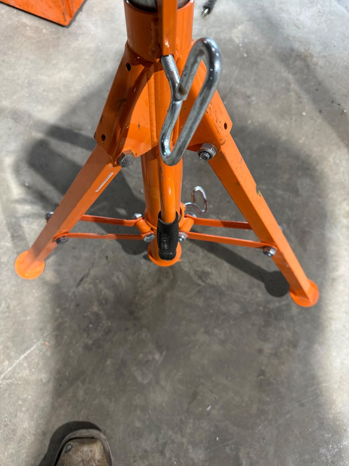 VEVOR Heavy Duty Roller Stand for Woodworking Metalworking Outfeed customer photo 2