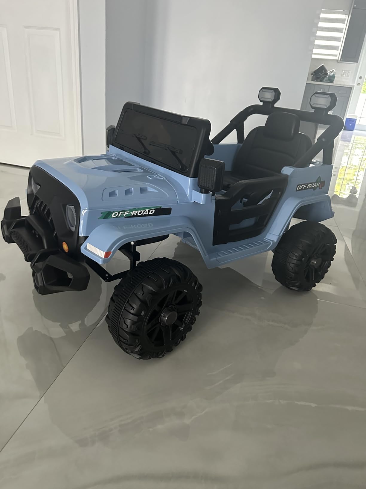 MINIATURE MOTORS 12V Kids Electric Ride on Truck Car Remote Control, Twin 35W Motors 3.5MPH Max Speed, Bluetooth Music Player, 4 Wheels Suspension LED Lights Safety Belt, Gift for Boys & Girls-Blue customer photo 2